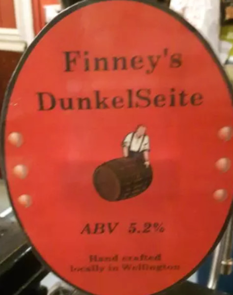 Finney's Brewery DunkelSeite