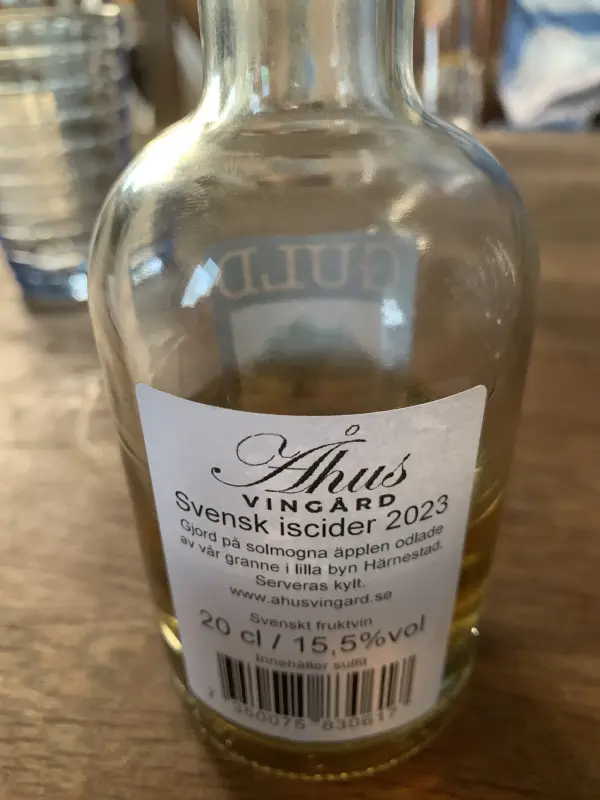 Åhus Vingård Guld (15.5%)