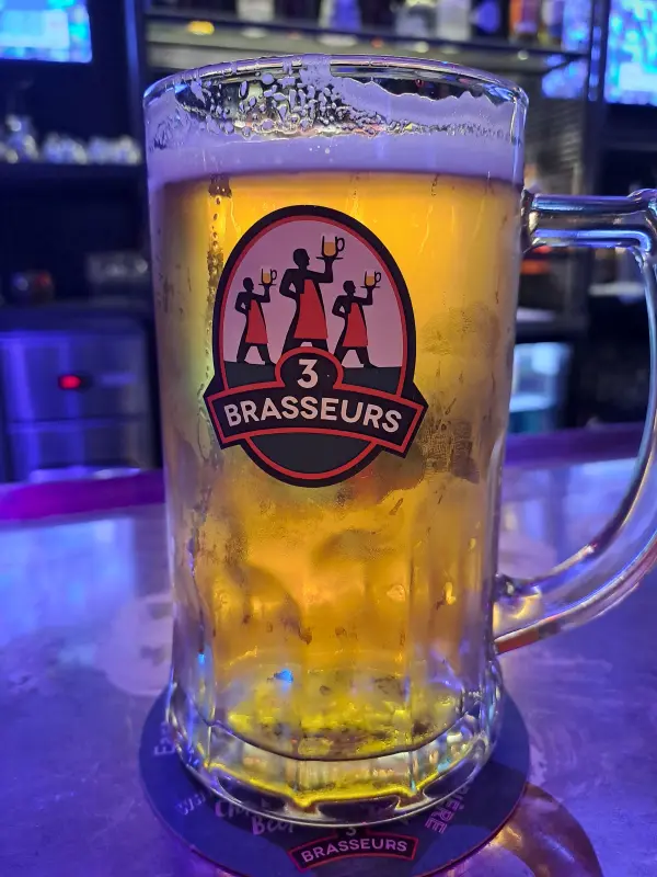 3 Brasseurs / 3 Brewers Lager