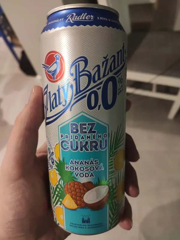 Heineken Slovensko Zlaty Bažant 0,0 Ananás Kokosová voda