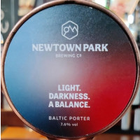 Newtown Park Light. Darkness. A Balance