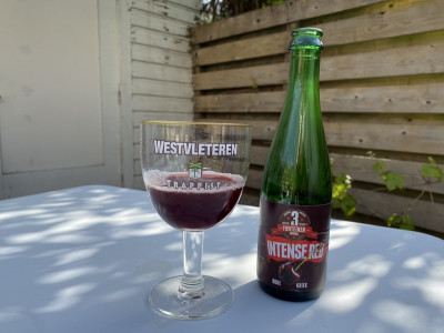 Kermis's photo of Intense Red (2012)