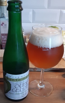 potjebier's photo of Oude Geuze Cuvée Armand & Gaston (2015)
