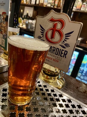 jimgreen's photo of Bombardier Amber Beer (Glorious English Ale)