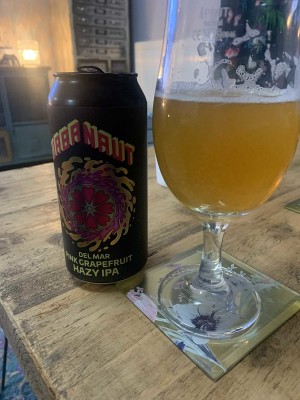 Mr_Pink_152's photo of Del Mar Pink Grapefruit Hazy IPA