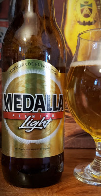 drpimento's photo of Medalla Light