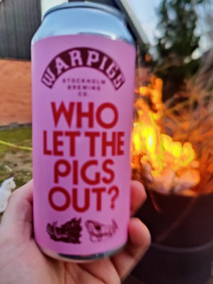 AndySnow's photo of Who let the pigs out?