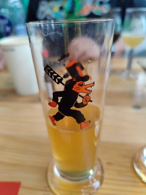 AndySnow's photo of Simcoe Dry-Hopped Lambiek