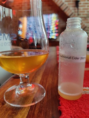 AndySnow's photo of Traditional Rocquette Cider