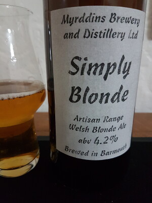danlo's photo of Simply Blonde