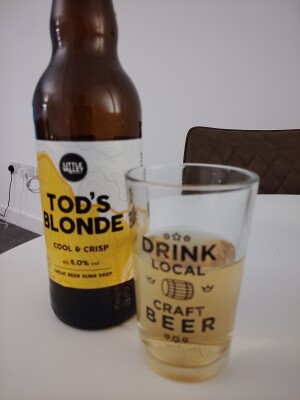 stevoj's photo of Tod's Blonde