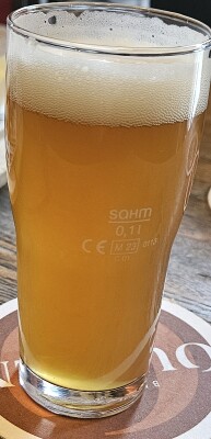 potjebier's photo of La Reine Blond