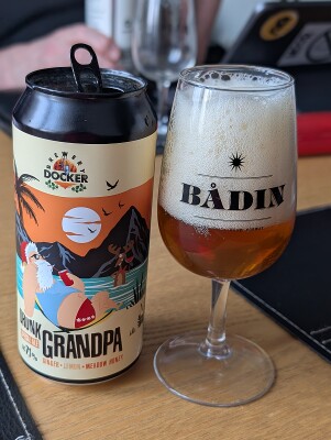 Synny's photo of Drunken Grandpa