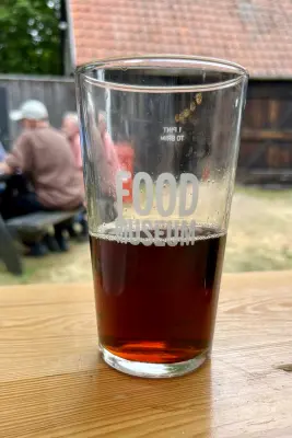 Grumbo's photo of Clovers Mild