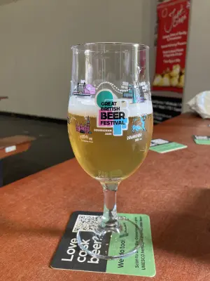 Grumbo's photo of IV Saison