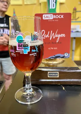 Grumbo's photo of Red Wagon