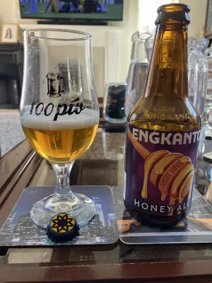Grumbo's photo of High Hive Honey Ale