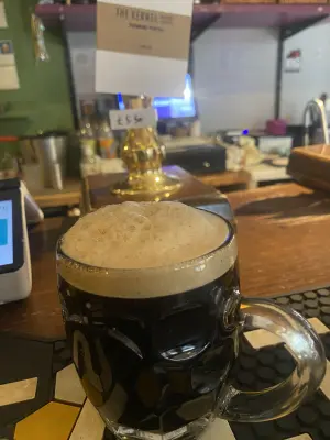 wyzzywyz22's photo of Running Porter