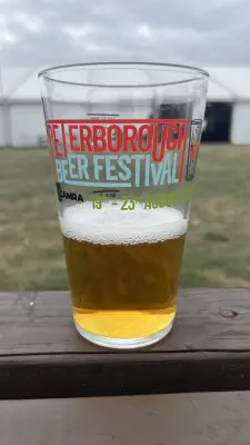 Grumbo's photo of Beesting
