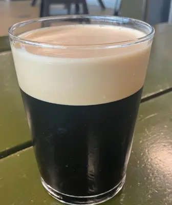 Reubs's photo of Dark Horse