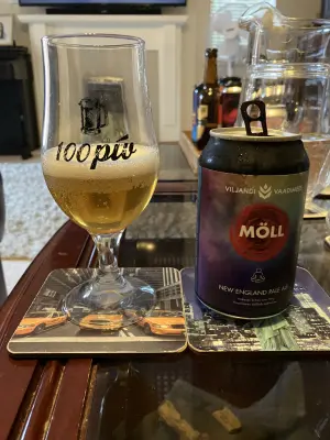 Grumbo's photo of Möll