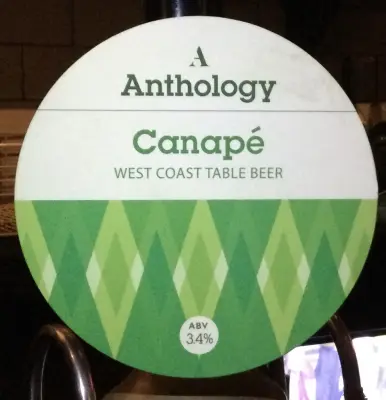 lad_newton's photo of Canapé