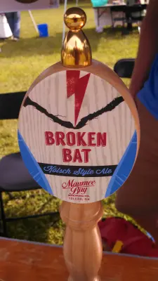 Dogbrick's photo of Broken Bat Kolsch