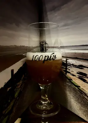Grumbo's photo of La Houguette Blonde