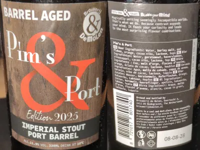 Dorain's photo of Pim's & Port