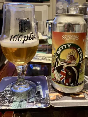 Grumbo's photo of Betty Stogs