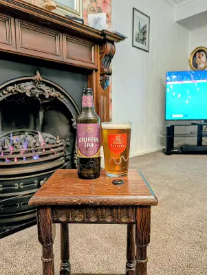 simontomlinson's photo of Griffin IPA (Bottle)