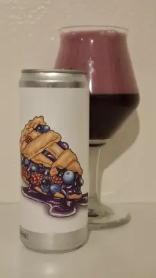 lore's photo of Triple Berry Pie (4%)