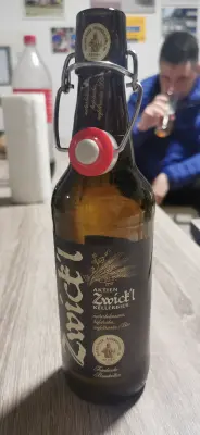 darioklc's photo of Aktien Zwick'l Kellerbier