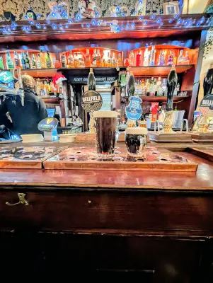simontomlinson's photo of Auld Reekie Black