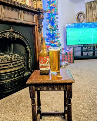 simontomlinson's photo of Santa's Little Belcha