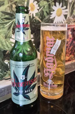 Goldbarren's photo of Hanf Bier