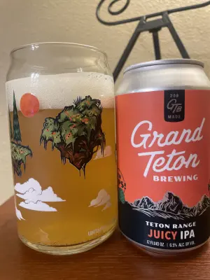 poisoneddwarf's photo of Teton Range Juicy IPA