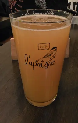 lore's photo of Hands in the Handlebar