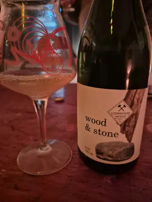 Lubiere's photo of Wood and Stone