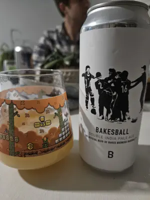 Staleandfunny's photo of Bakesball