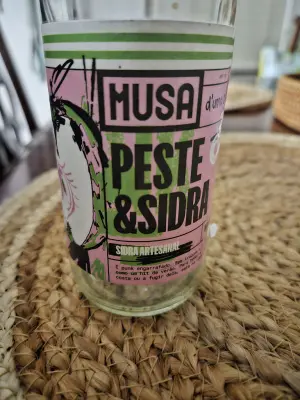 Staleandfunny's photo of Peste & Sidra