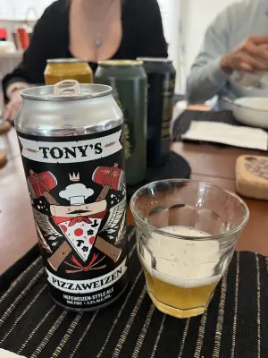 kangareuben's photo of Tony’s Pizzaweizen