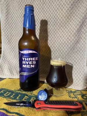 bhensonb's photo of Three Ryes Men - Brandy