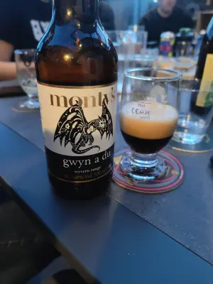 minutemat's photo of Gwyn a Du