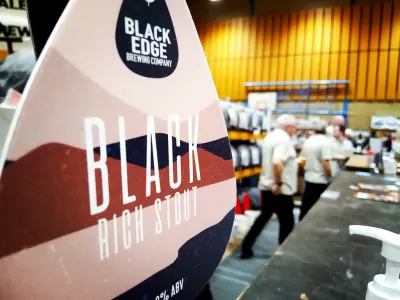 Olut's photo of Black