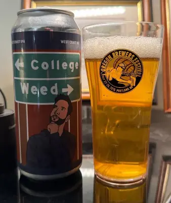 bhensonb's photo of College Weed