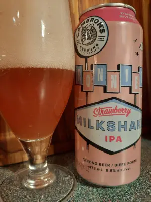 Metalchopz's photo of Ronnie's Strawberry Milkshake IPA