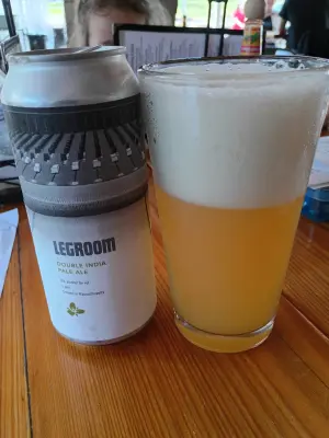 solidfunk's photo of Legroom