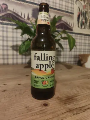minutemat's photo of Falling Apple
