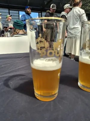 poisoneddwarf's photo of Zwanze (2026) Artémis la Blanche